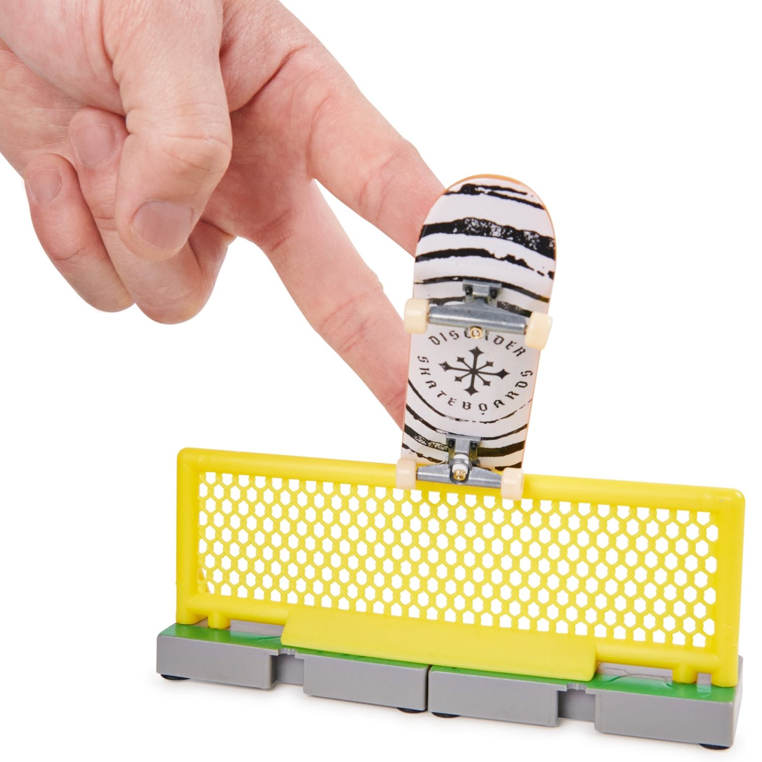 SPIN MASTER Acs Versus Asst con 2 Skates y Accesorio Spin Master