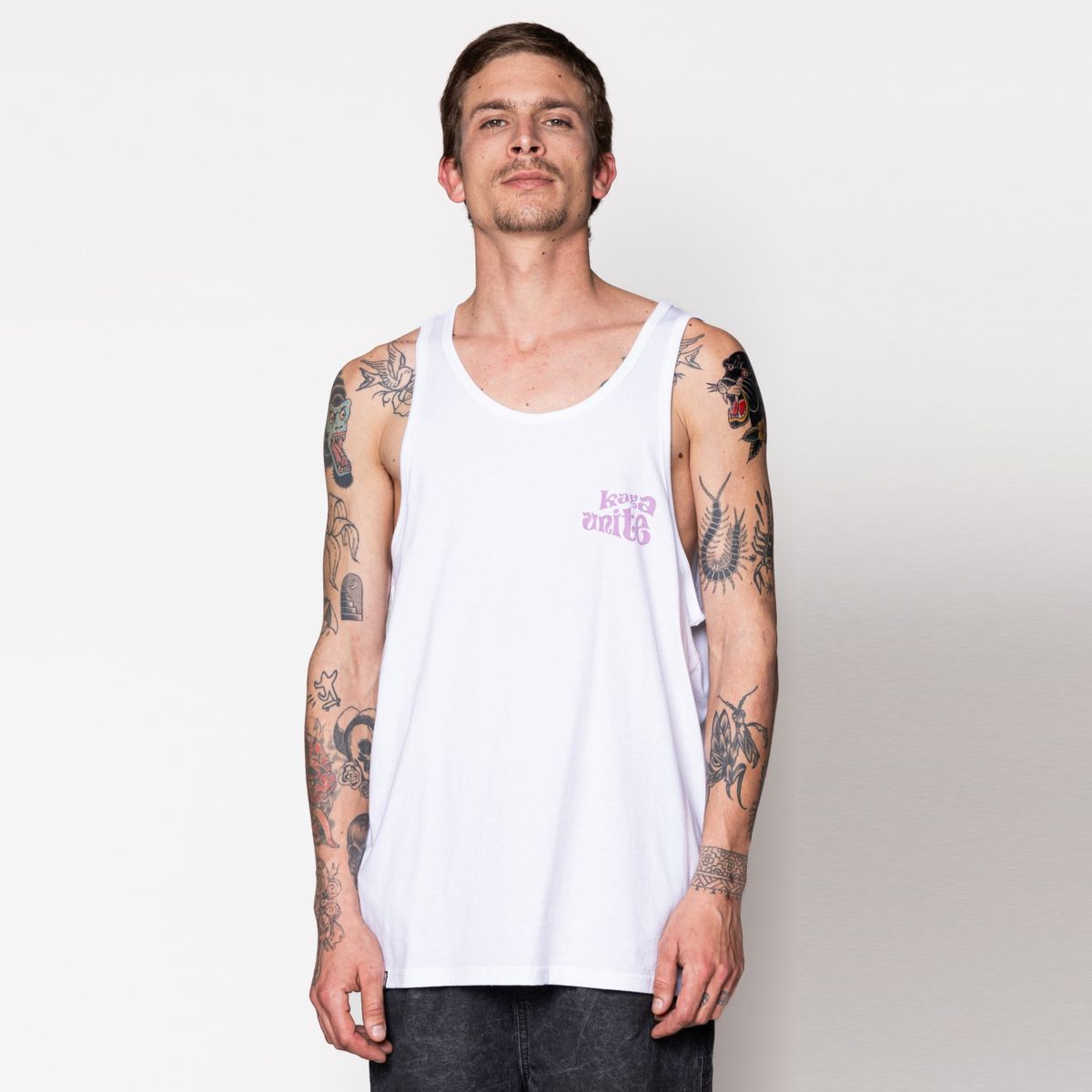 KAYA UNITE - Polera Musculosa Sin Mangas Regular Fit Hombre Kaya Unite