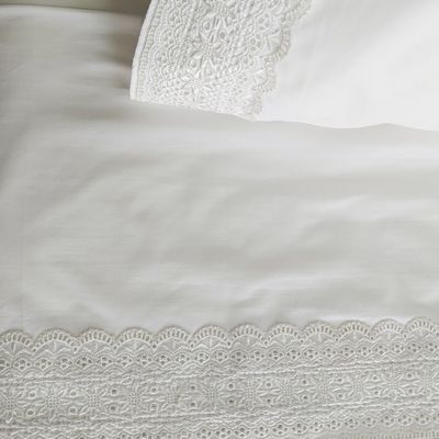 Imagen 2 del producto Juego De Sábanas 180 Hilos Broderie Blanca 1.5 Plaza