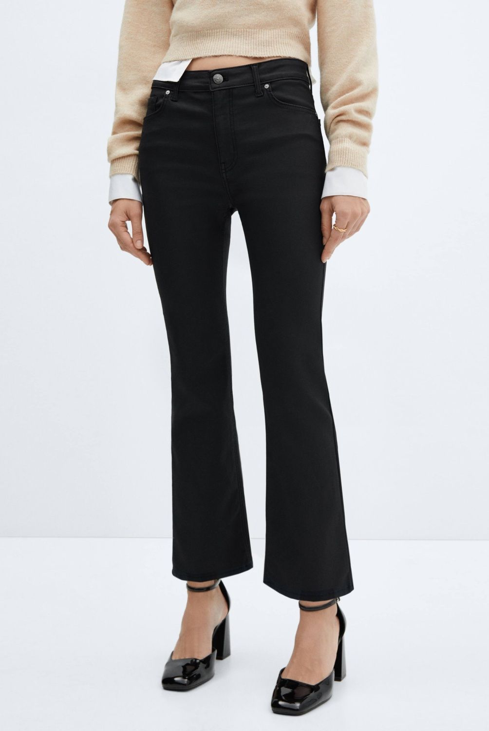MANGO - Jeans Sienna Tiro Alto Flare Crop Engomado Mujer Mango
