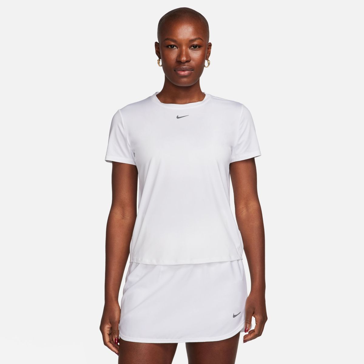 NIKE - Polera Manga Corta Regular Fit Mujer Nike