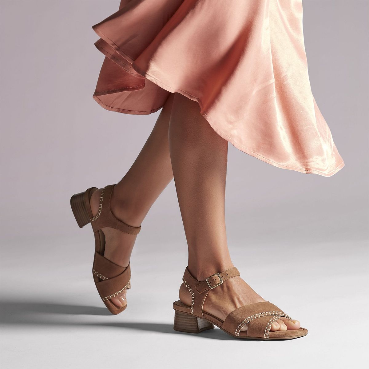 CLARKS - Sandalia Mujer Cuero Café Clarks