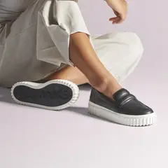 CLARKS - Zapato Casual Mujer Cuero Negro