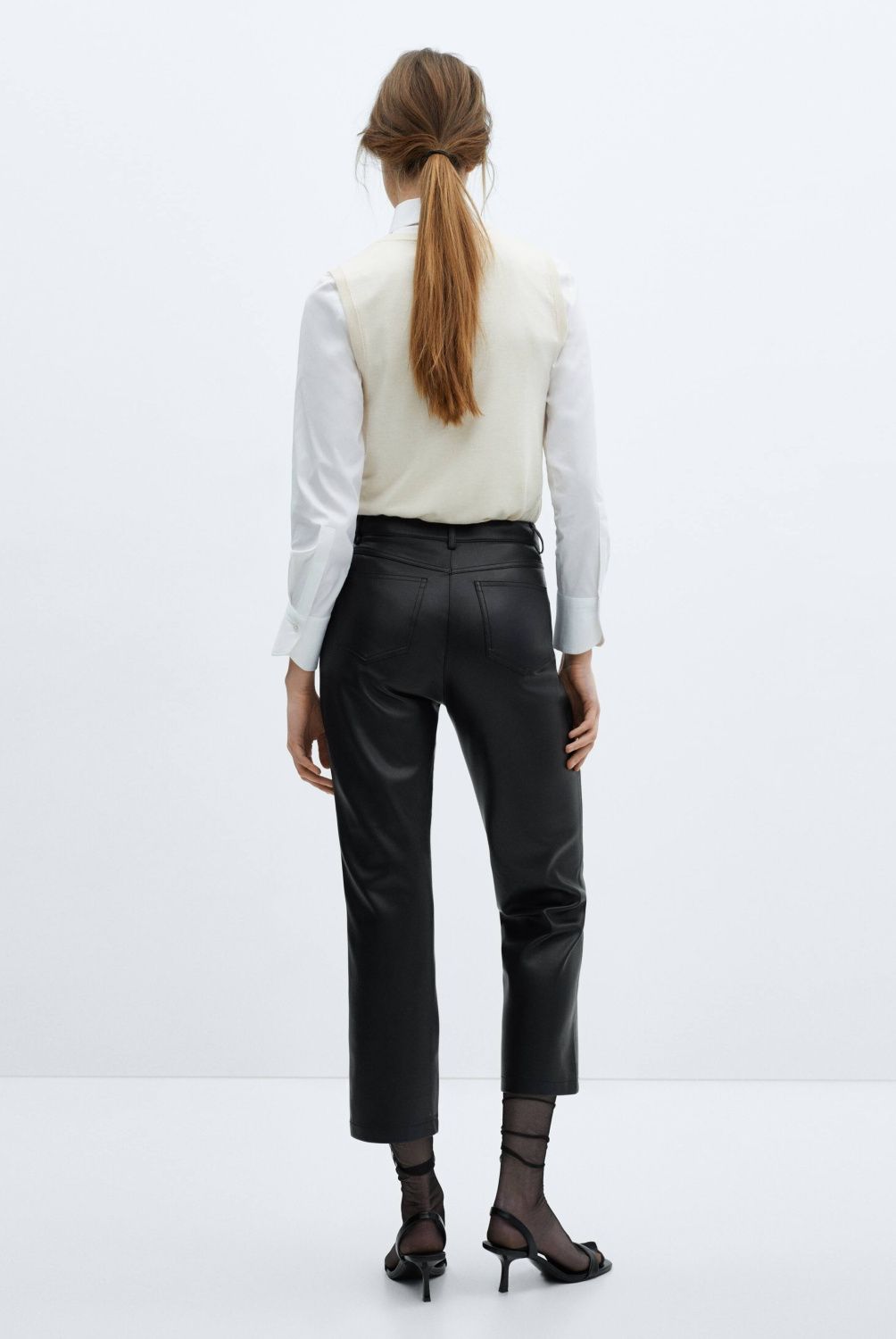 MANGO - Pantalón Recto Efecto Piel Mujer Mango