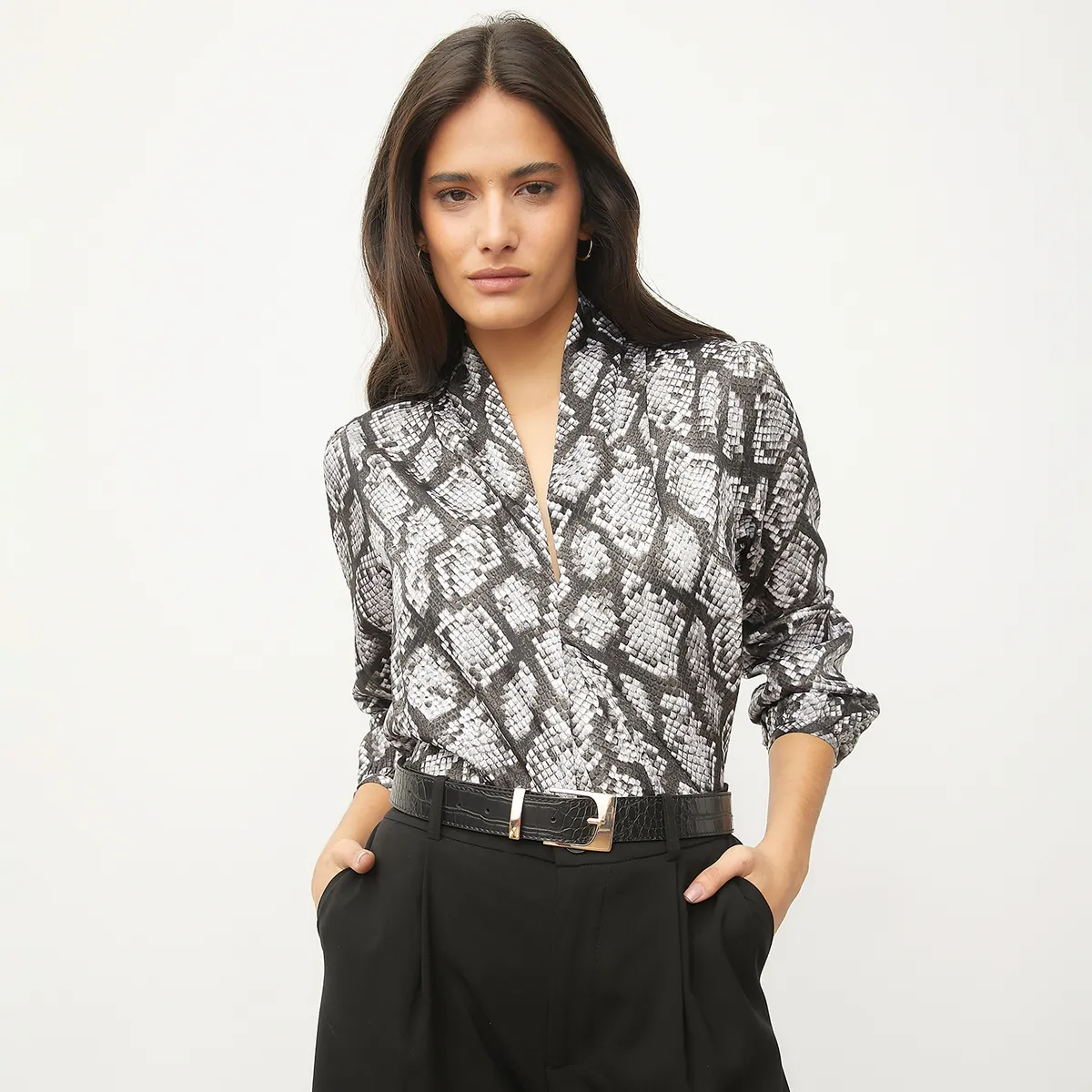 MICHAELKOR - Blusa Estampada Manga Larga Animal Print Mujer Michaelkor