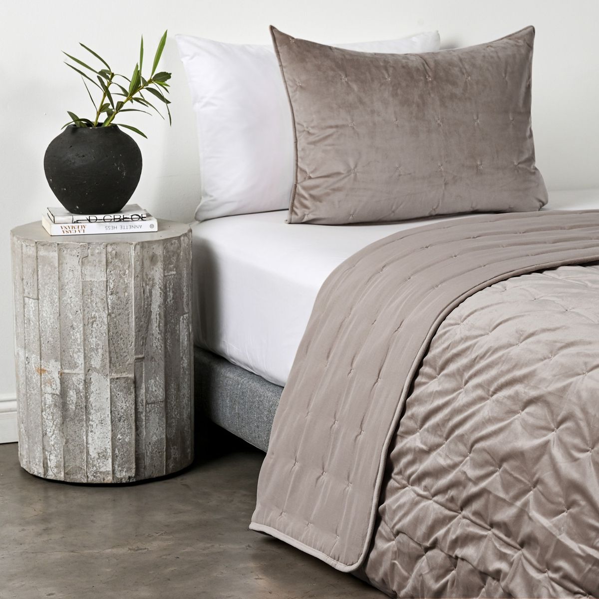 ELEMENTS & CO - Cubrecama Microfibra Capitone 1.5 Plazas Elements & Co