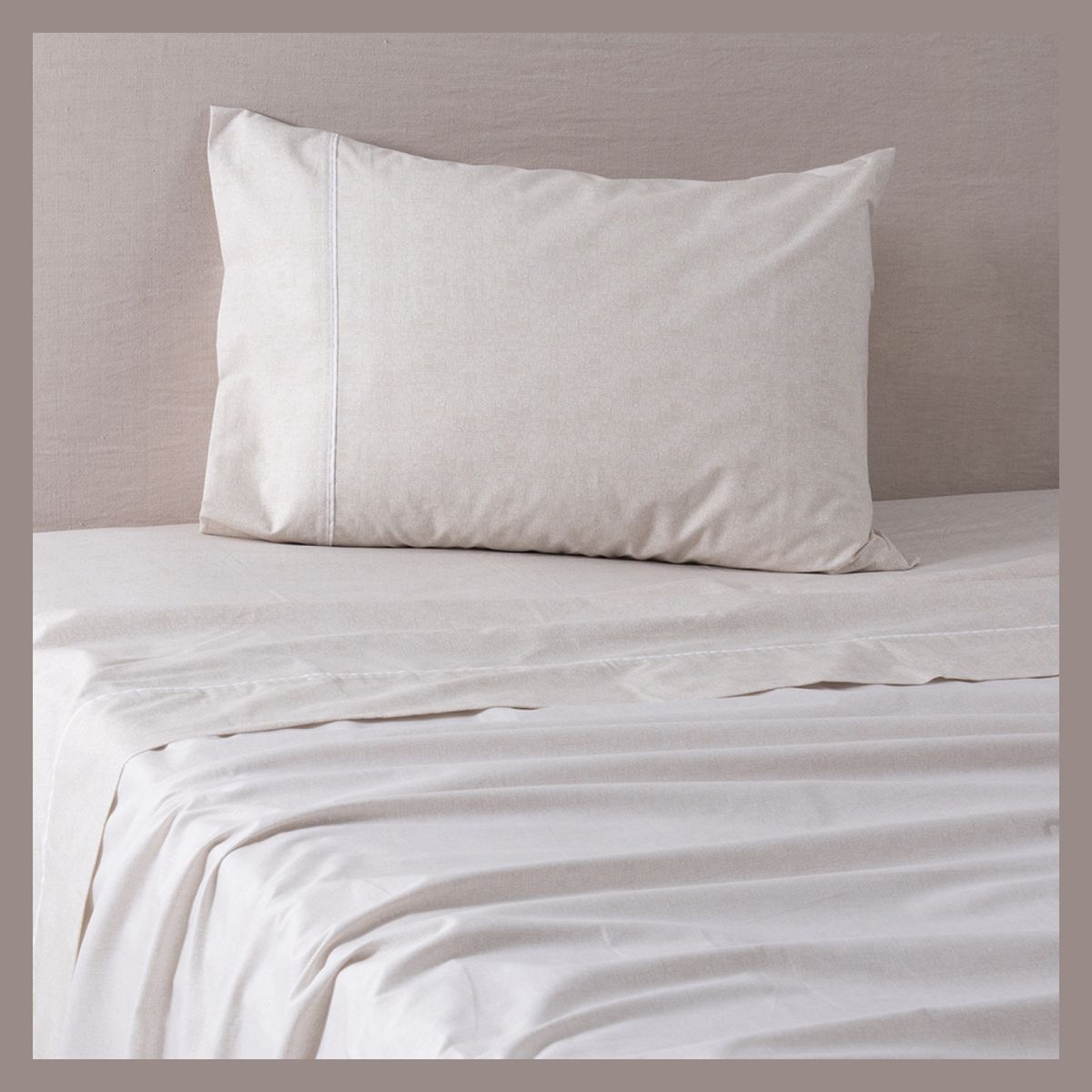 SOHOME - Sábana Estampada 180 Hilos 1.5 Plaza Refined Beige Sohome