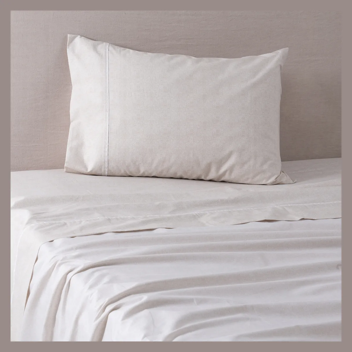 SOHOME - Sábana Estampada 180 Hilos 1.5 Plaza Refined Beige Sohome