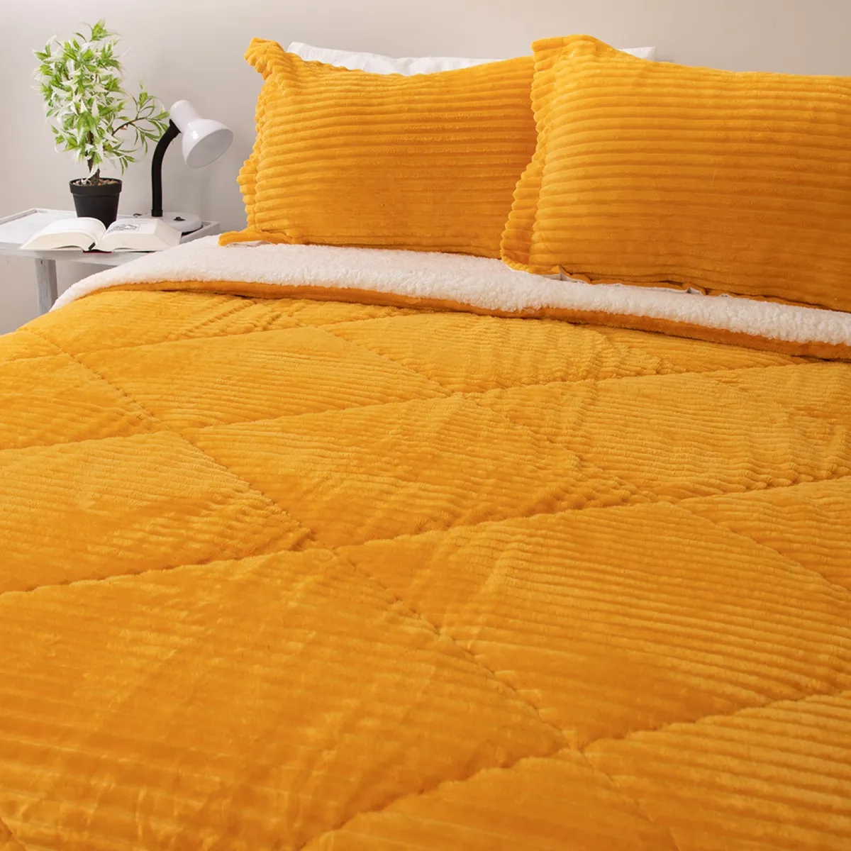 DORAL - Cubrecama Sherpa Cotelón Doral