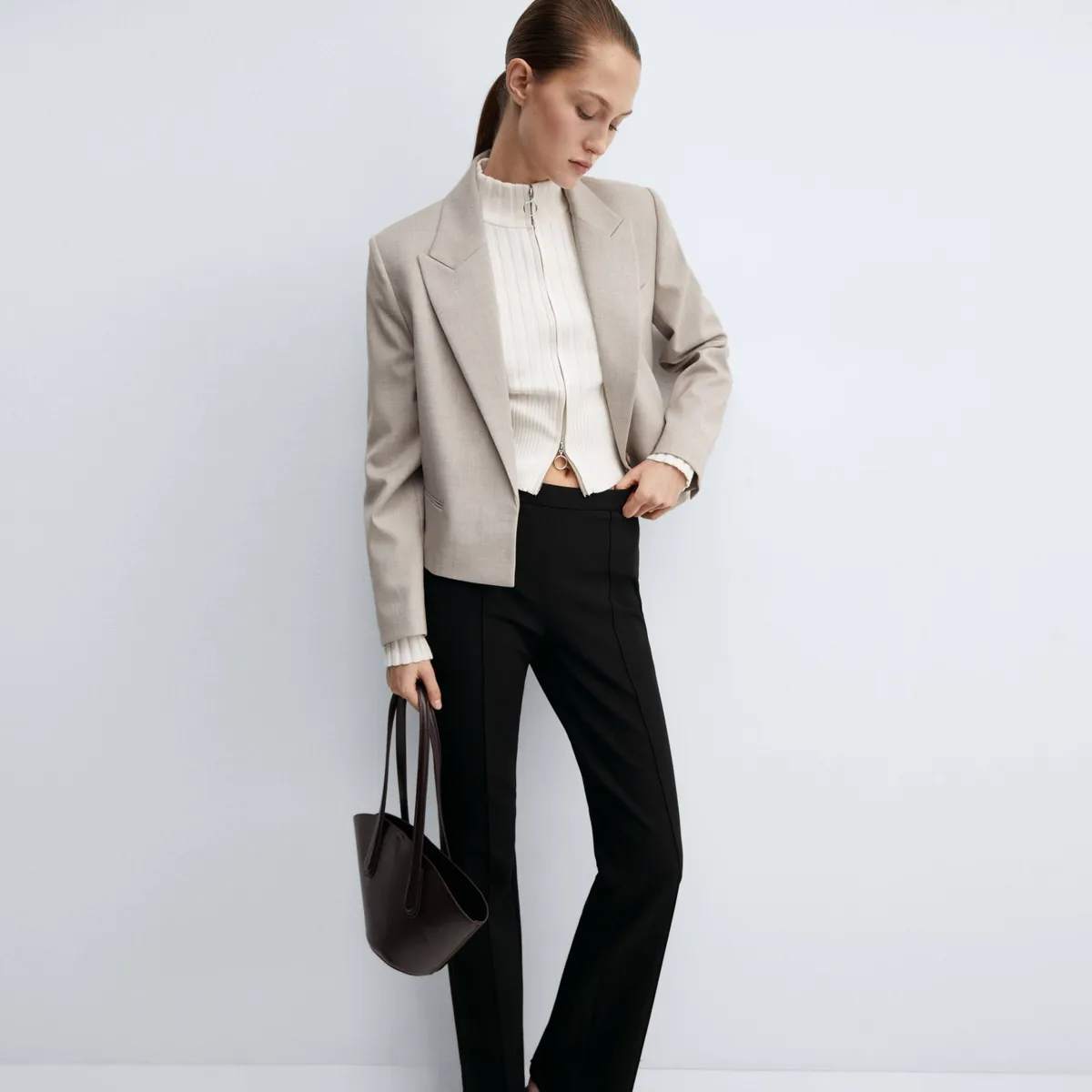 MANGO - Blazer Crop Botón Mujer Mango