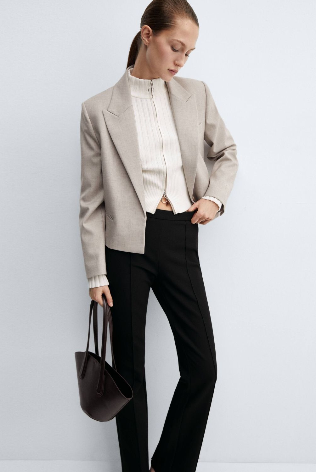 MANGO - Blazer Crop Botón Mujer Mango