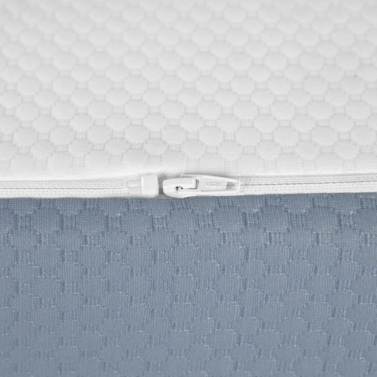 CIC - Cama Europea ExCama EuropeallenCama Europea 1 Plaza + Respaldo Cic