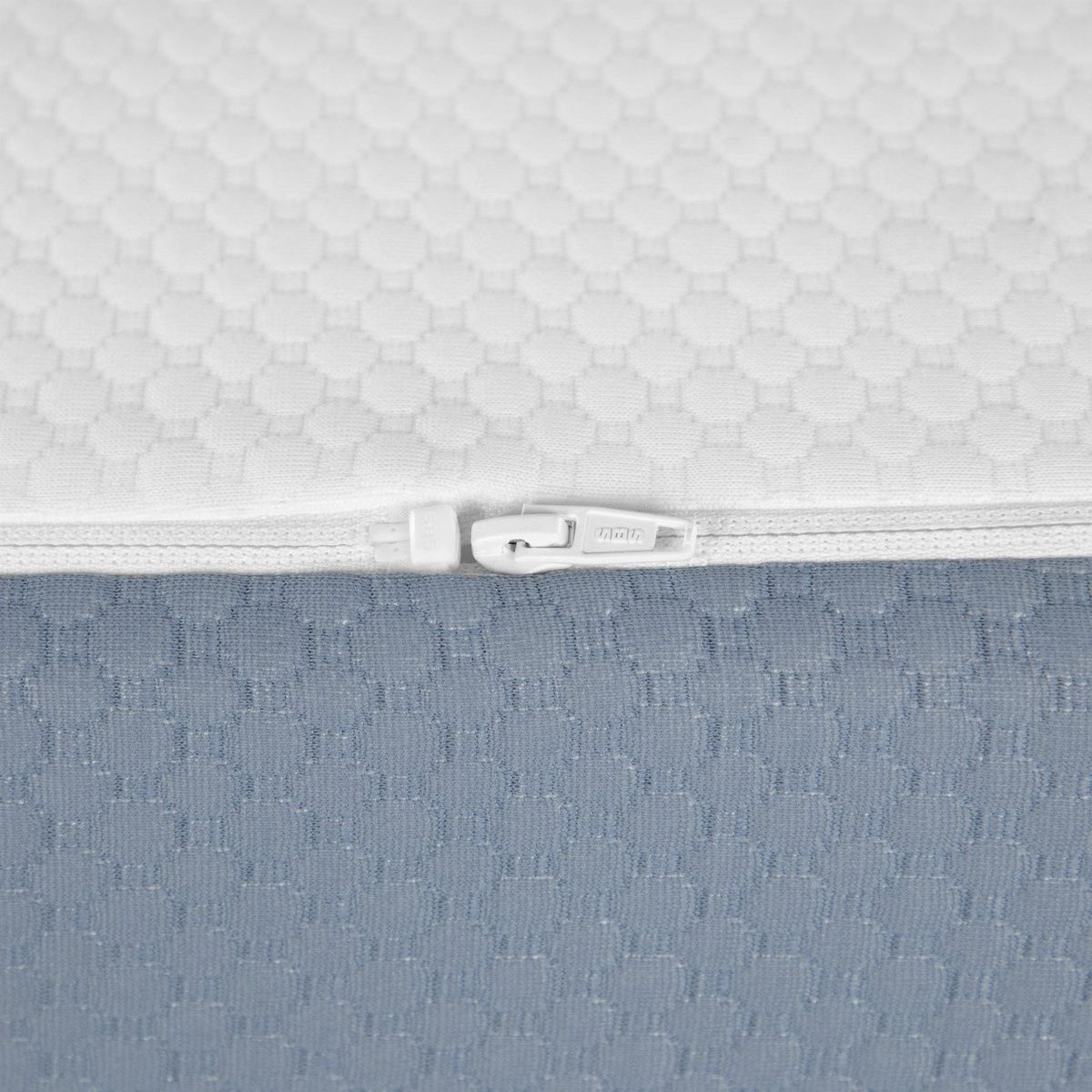 CIC - Cama Europea ExCama EuropeallenCama Europea 1 Plaza + Respaldo Cic