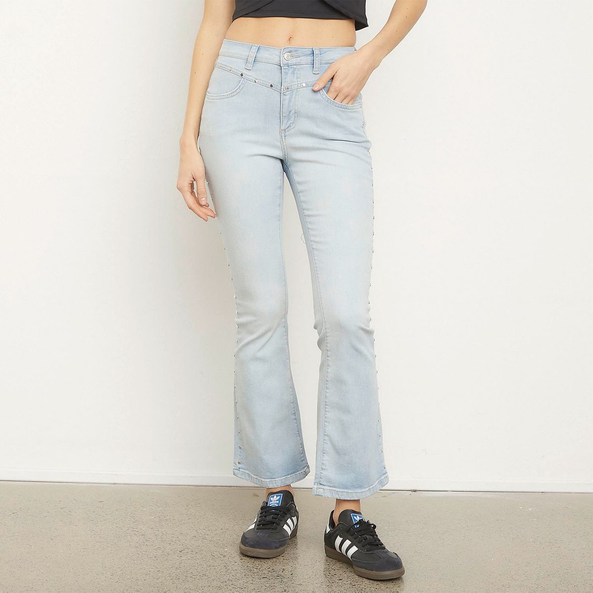 BROWNIE - Jeans Flare Tiro Medio Mujer Brownie