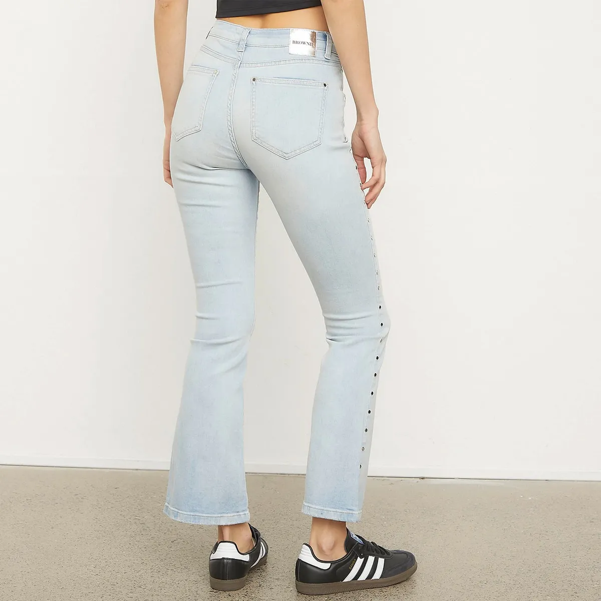 BROWNIE - Jeans Flare Tiro Medio Mujer Brownie