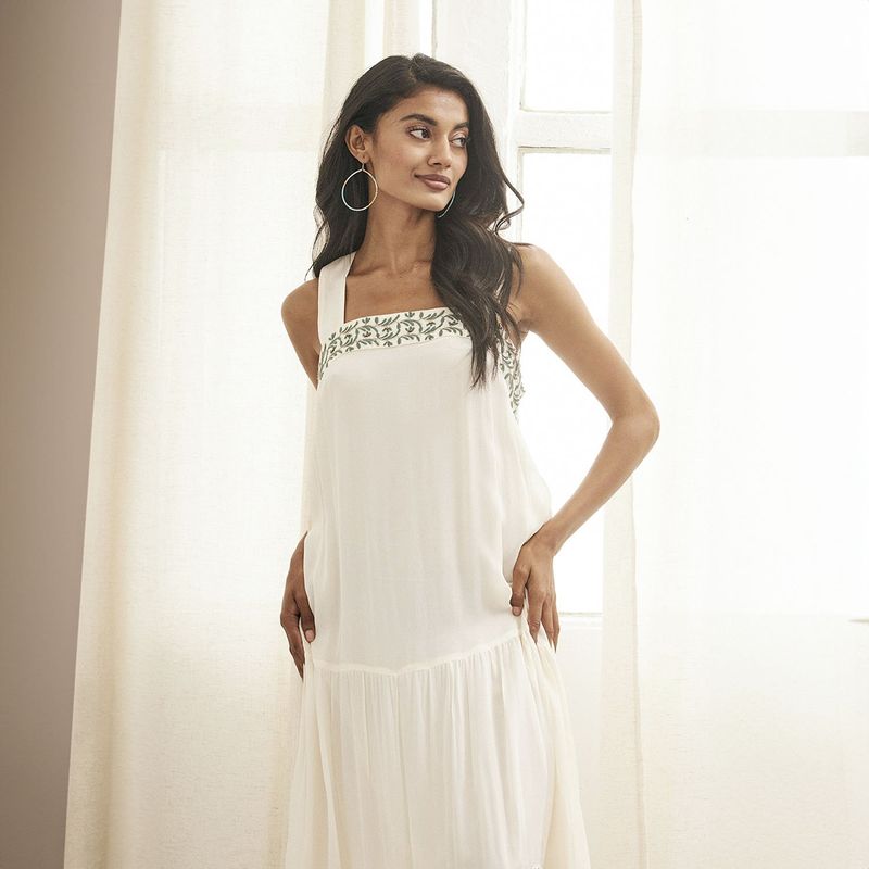 NKN - Vestido Largo Detalle Bordado Mujer Nkn