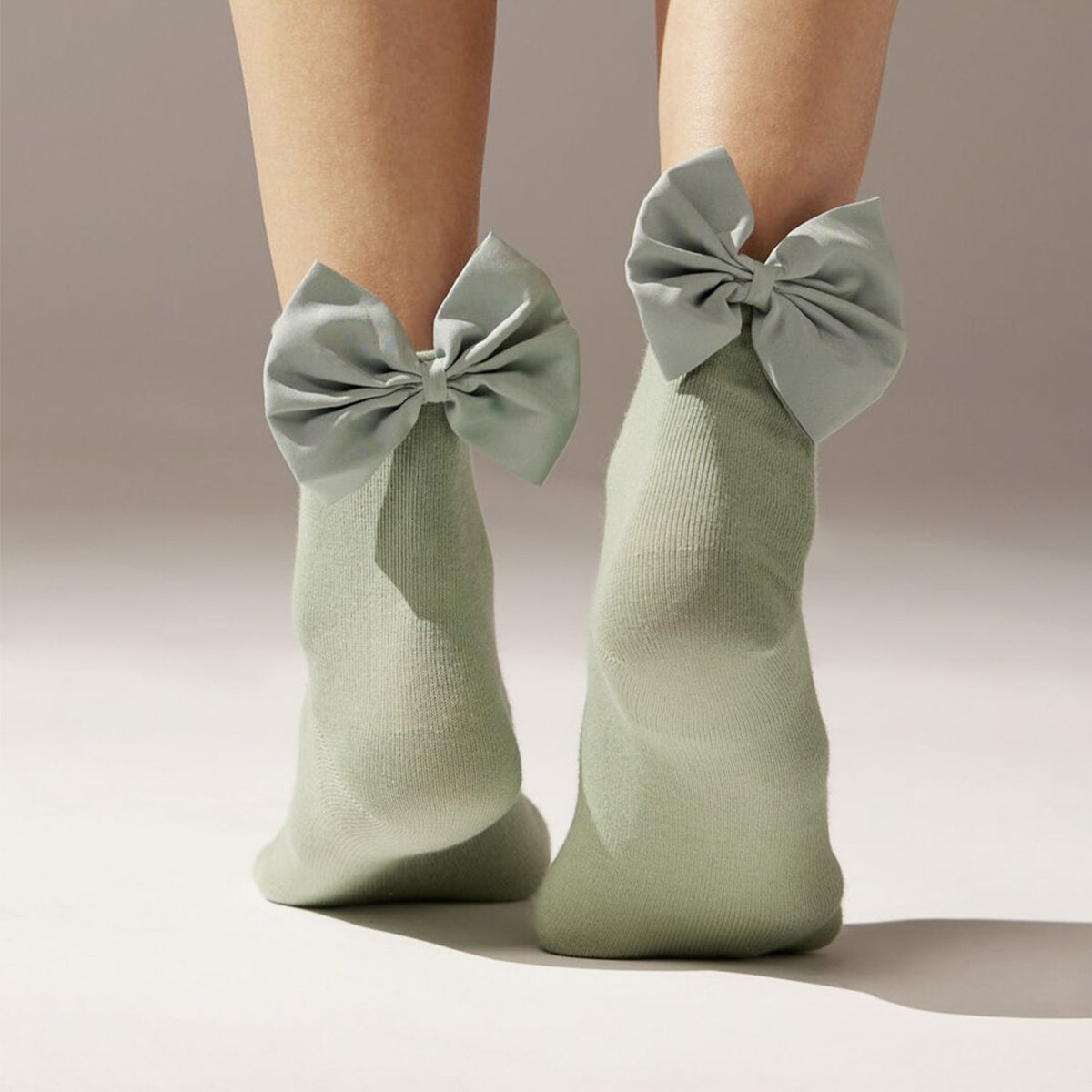 CALZEDONIA - Calcetines Cortos con Lazo Mujer Calzedonia