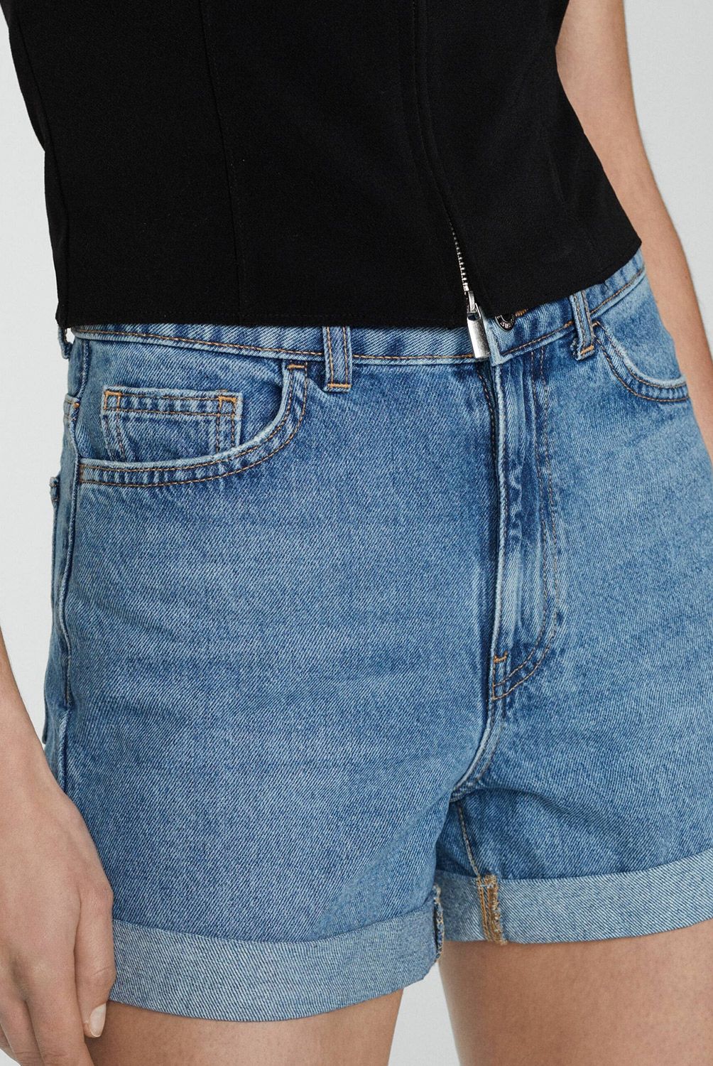 MANGO - Shorts Vaqueros MomFit Mujer