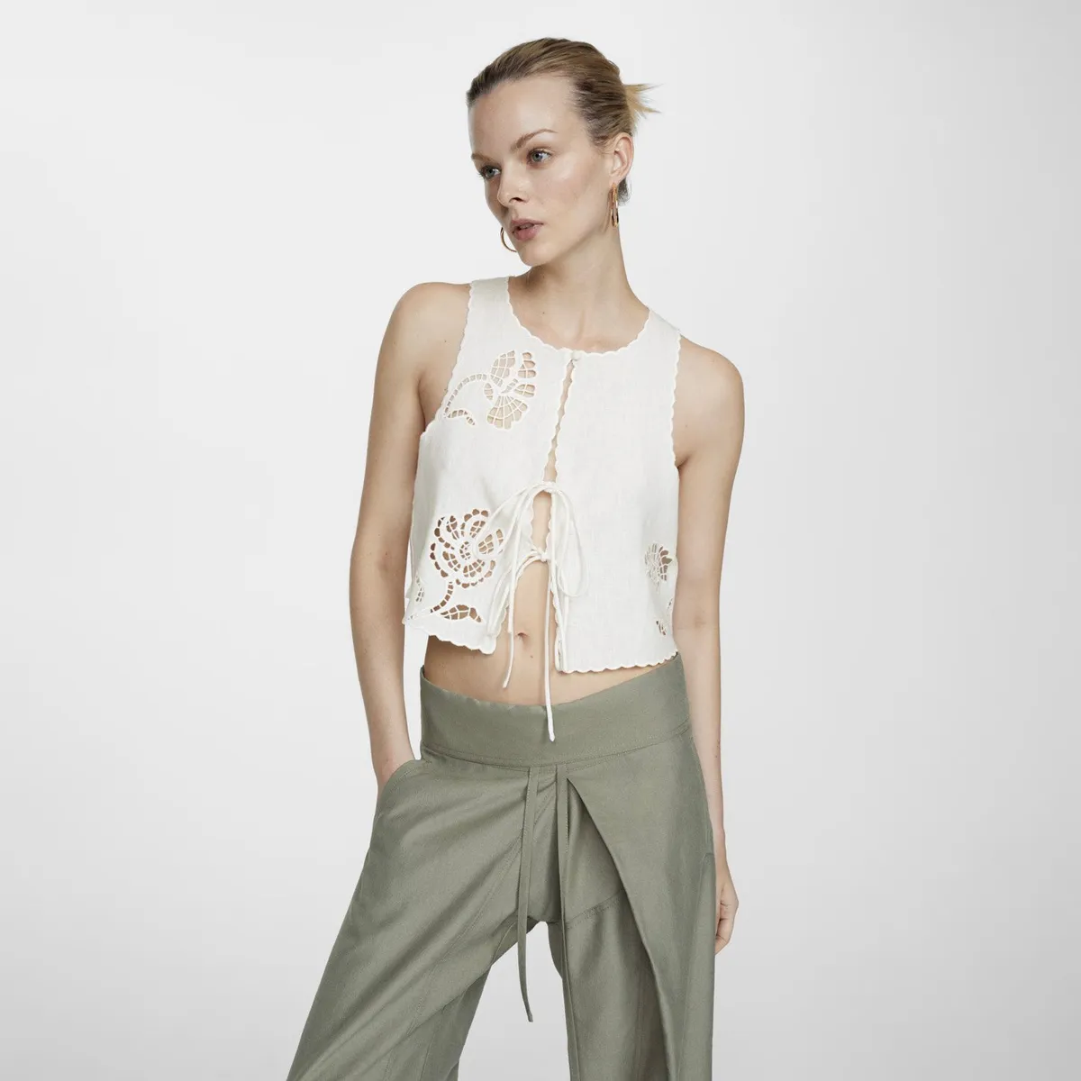 MANGO - Top Lino Detalles Calados Mujer Mango