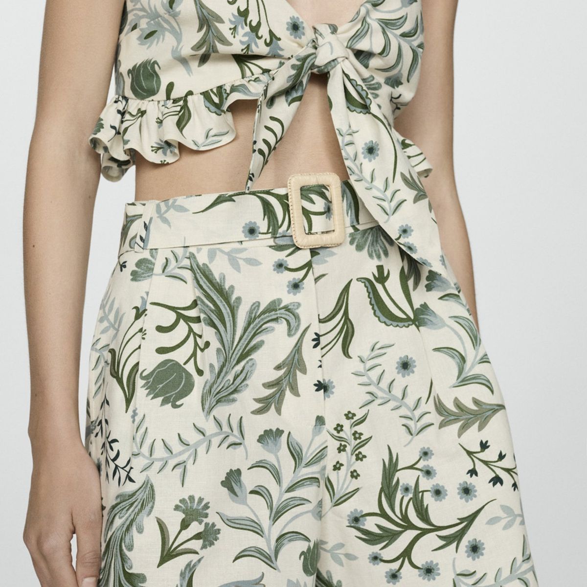 MANGO - Shorts Estampados Cinturón Mujer Mango