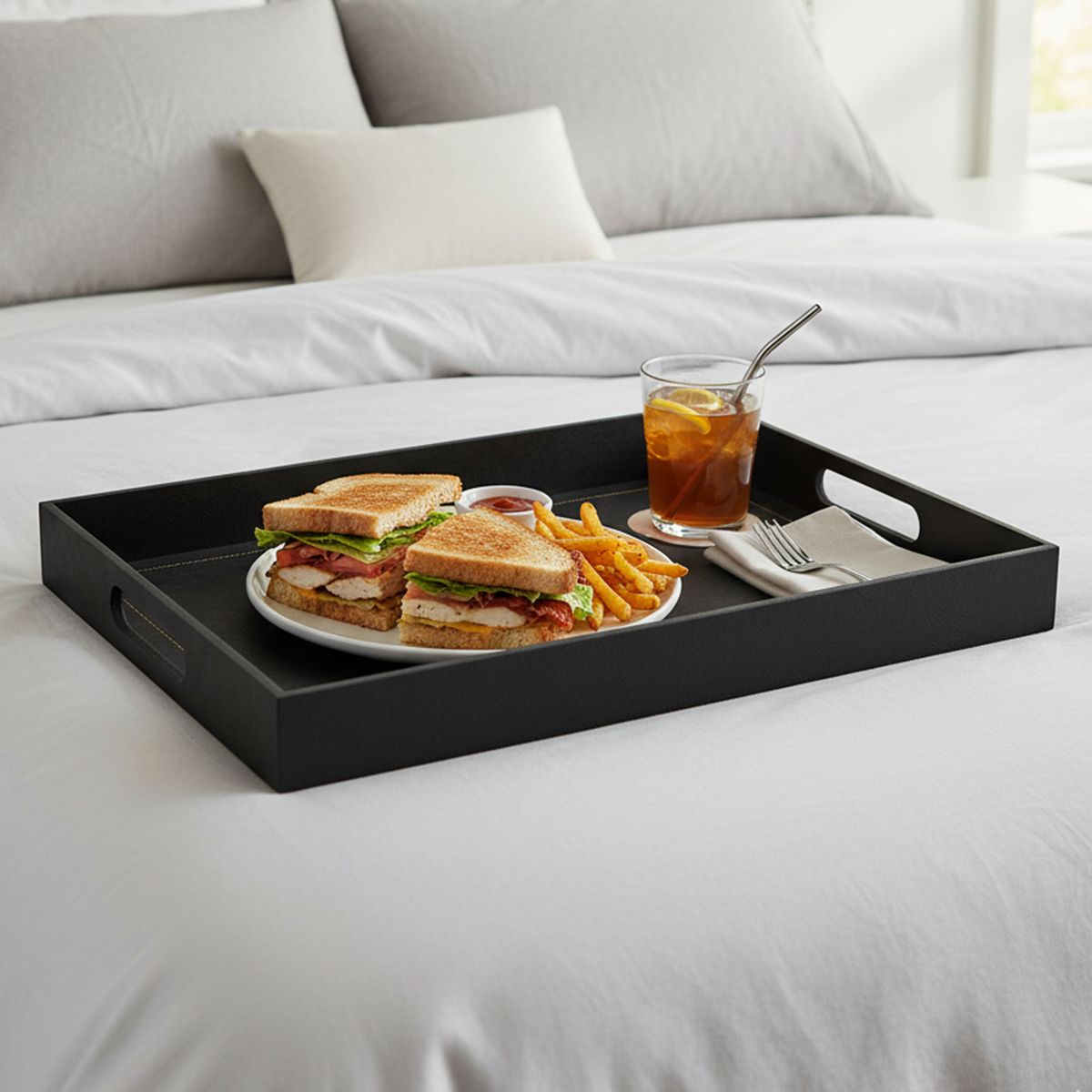 BASEMENT HOME - Bandeja Rectangular Ecocuero Costuras Negra Basement Home