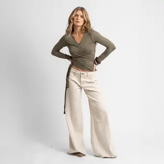 LOLITA POCKET - Jeans Ana Crudo