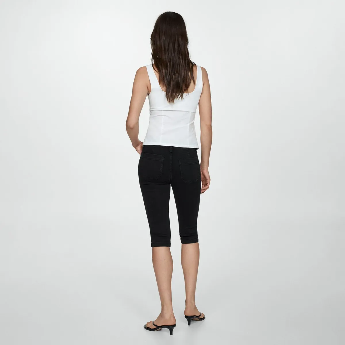 MANGO - Jeans Capri Lora  Mujer Mango