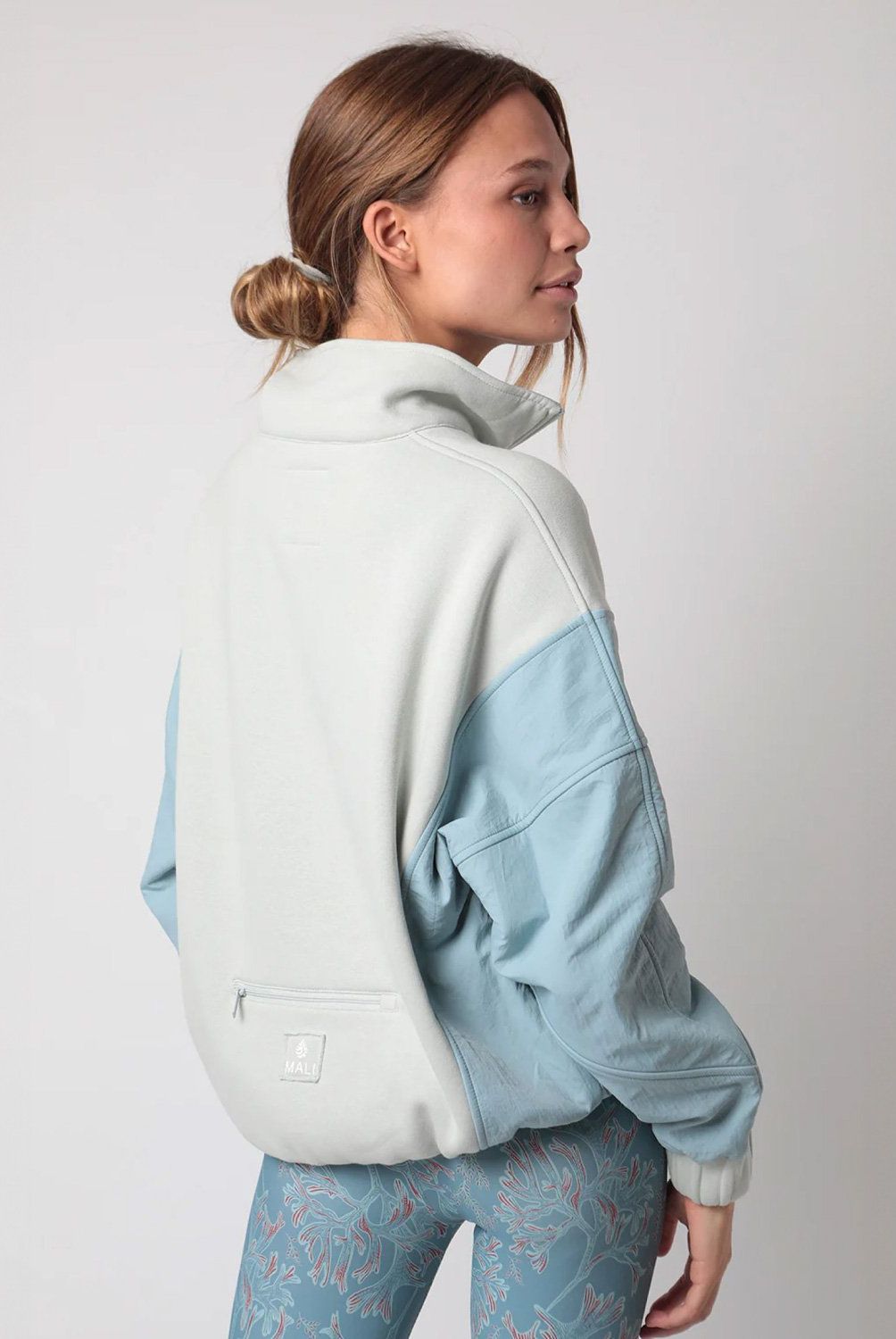 MALI - Polerón Deportivo Con Cuello Alto Mujer Mali