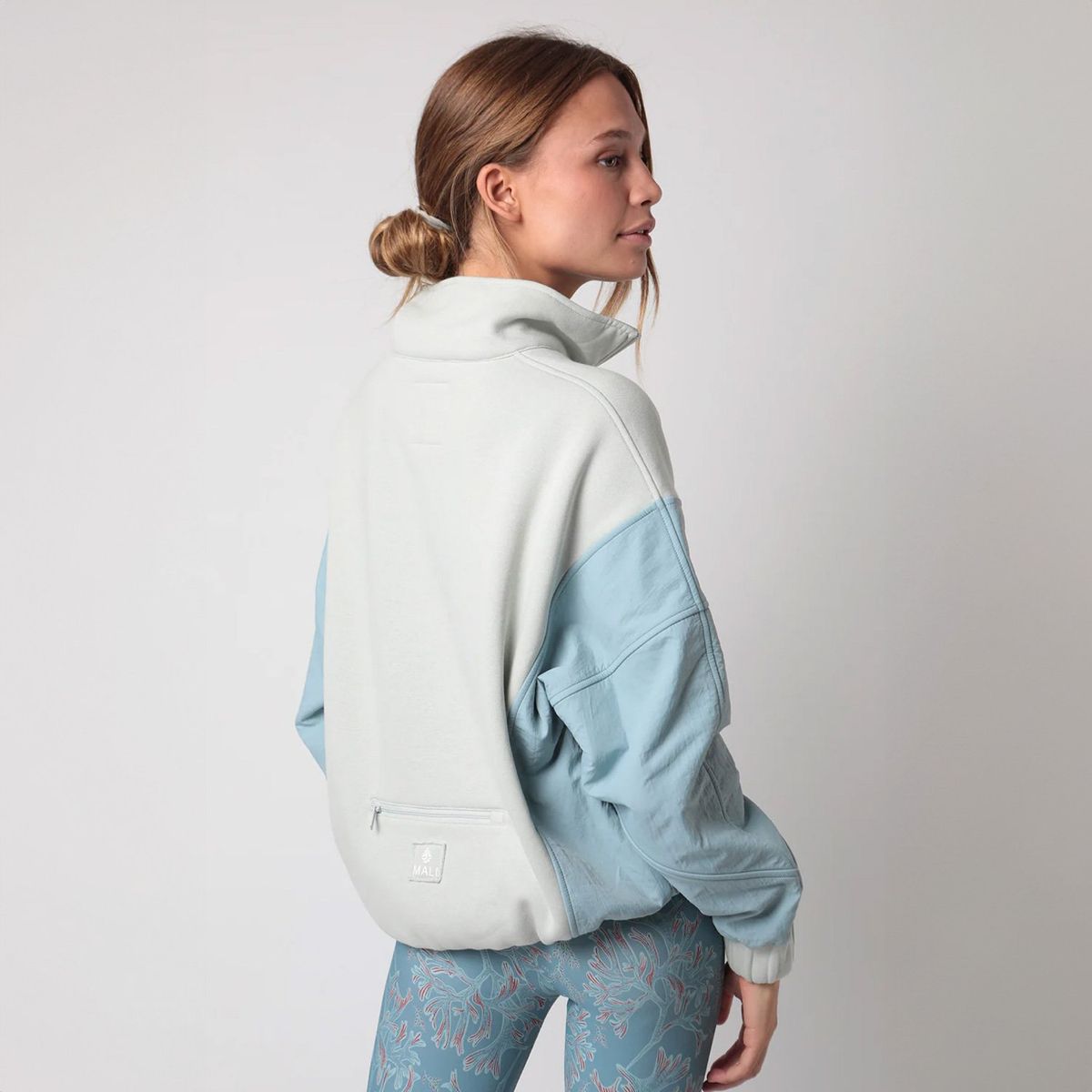 MALI - Polerón Deportivo Con Cuello Alto Mujer Mali
