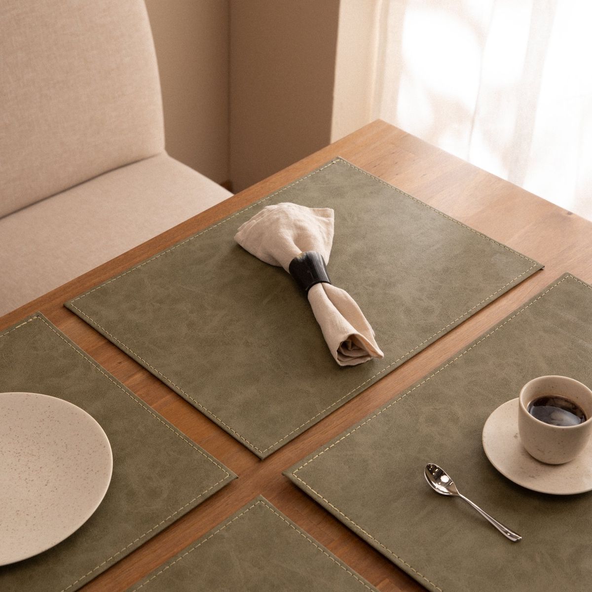 BASEMENT HOME - Individual Rectangular Basement Home Clásico Café