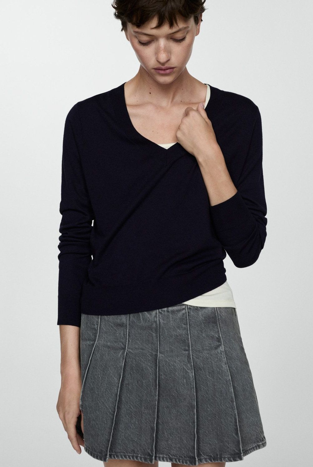 MANGO - Sweater Punto Fino Cuello Pico Mujer Mango