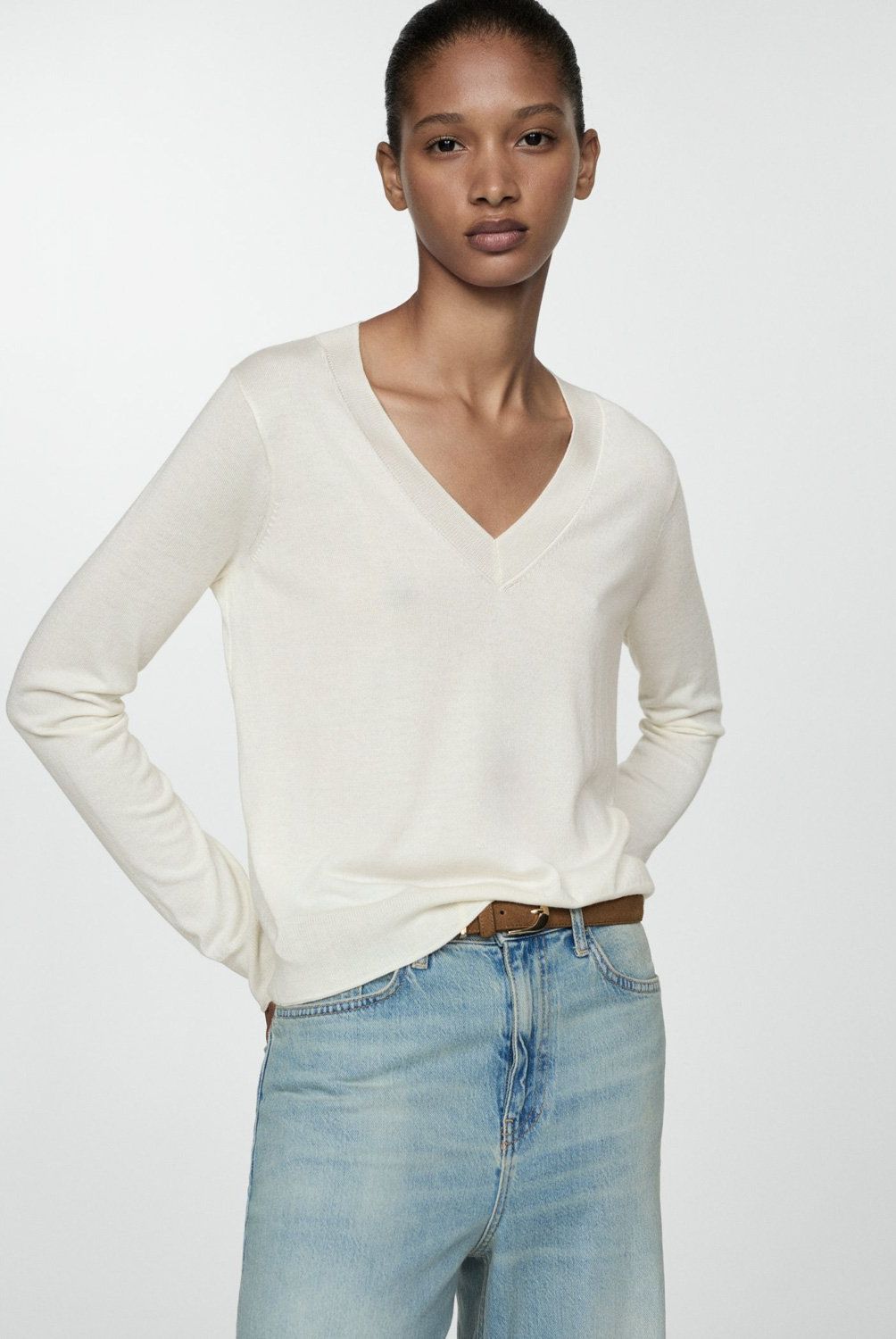 MANGO - Sweater Punto Fino Cuello Pico Mujer Mango