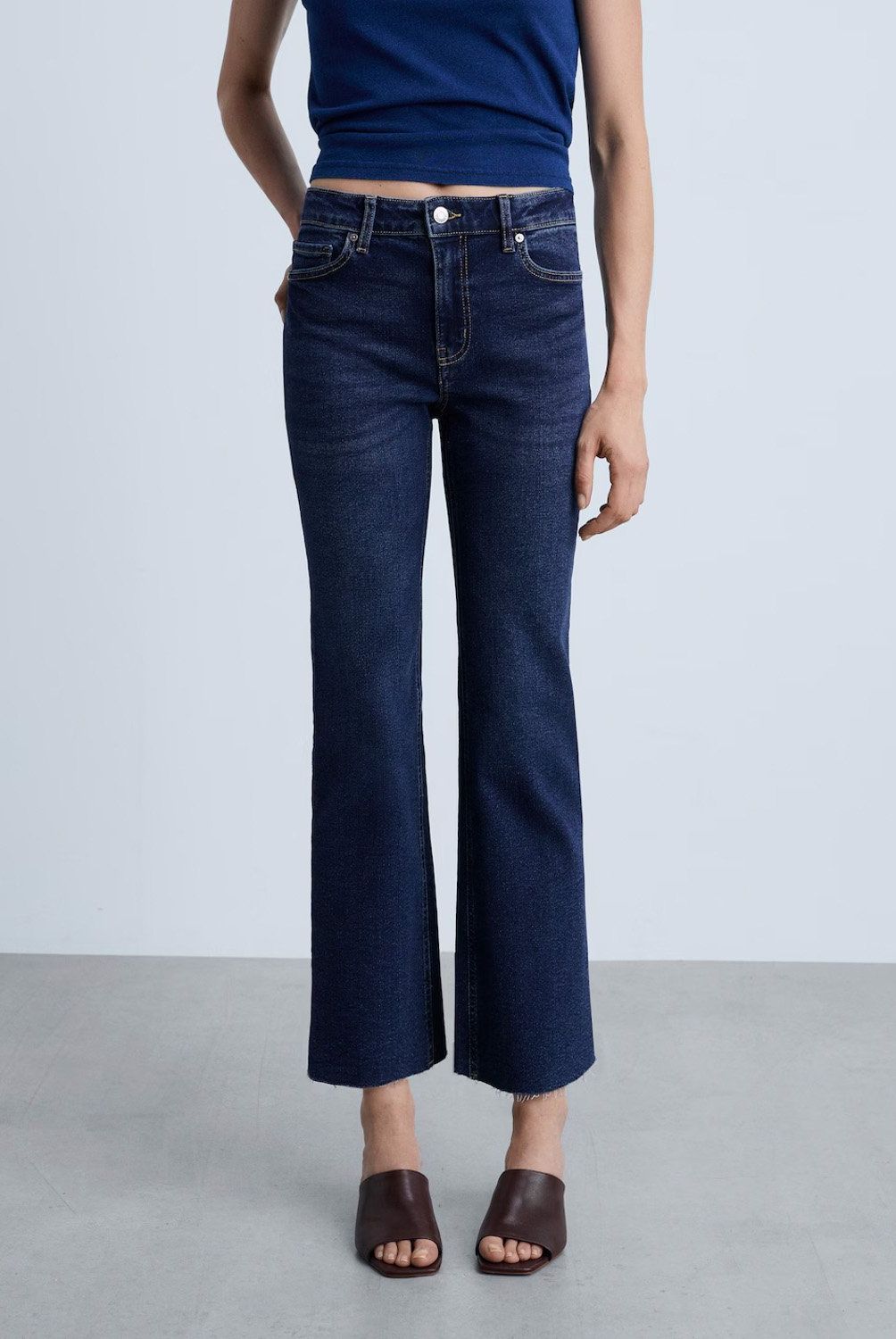 MANGO - Jeans Sienna Tiro Alto Flare Crop Mujer Mango