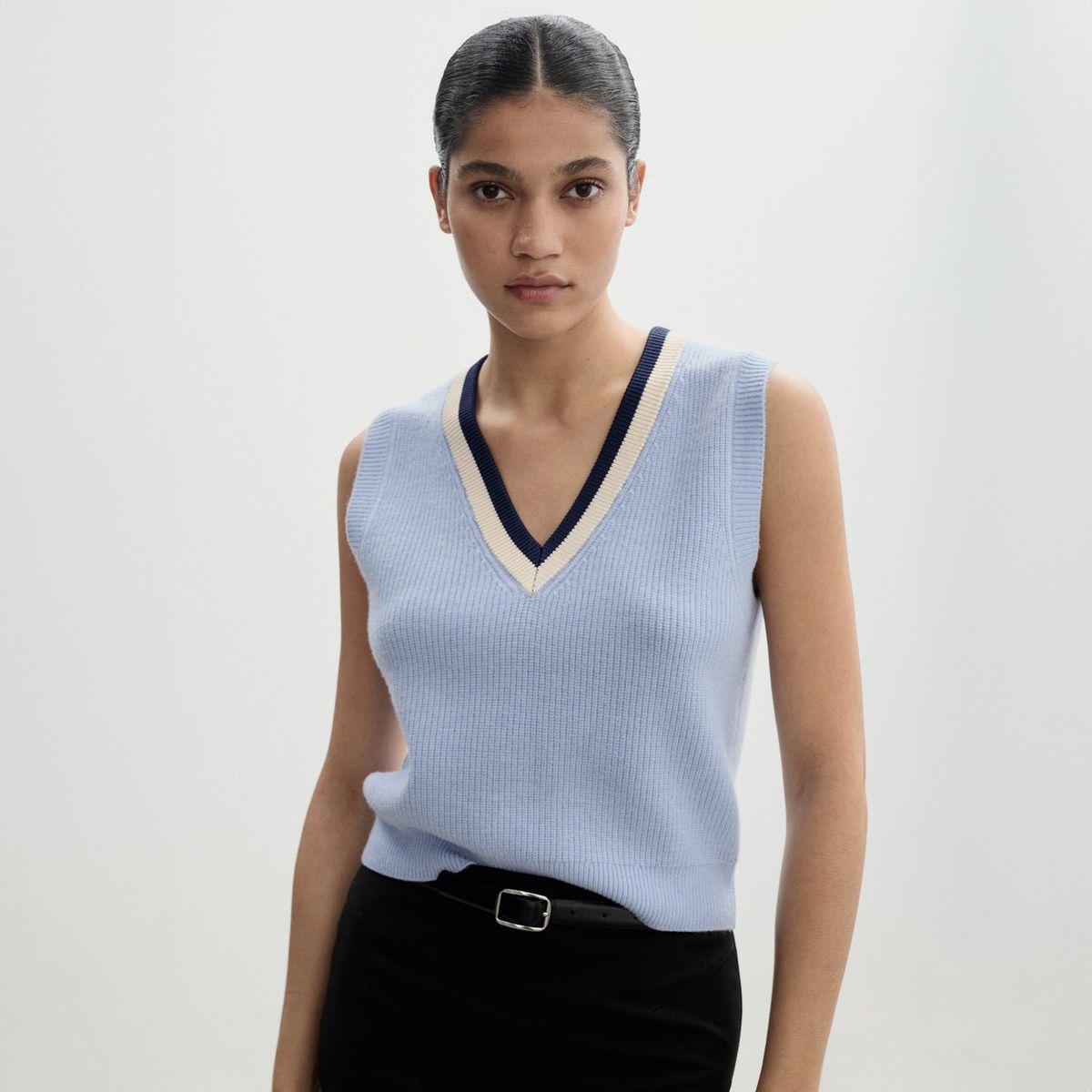 MANGO - Chaleco Cuello Pico Contraste Mujer Mango