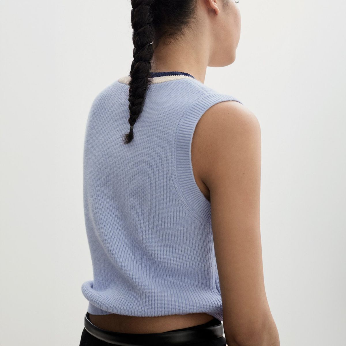 MANGO - Chaleco Cuello Pico Contraste Mujer Mango