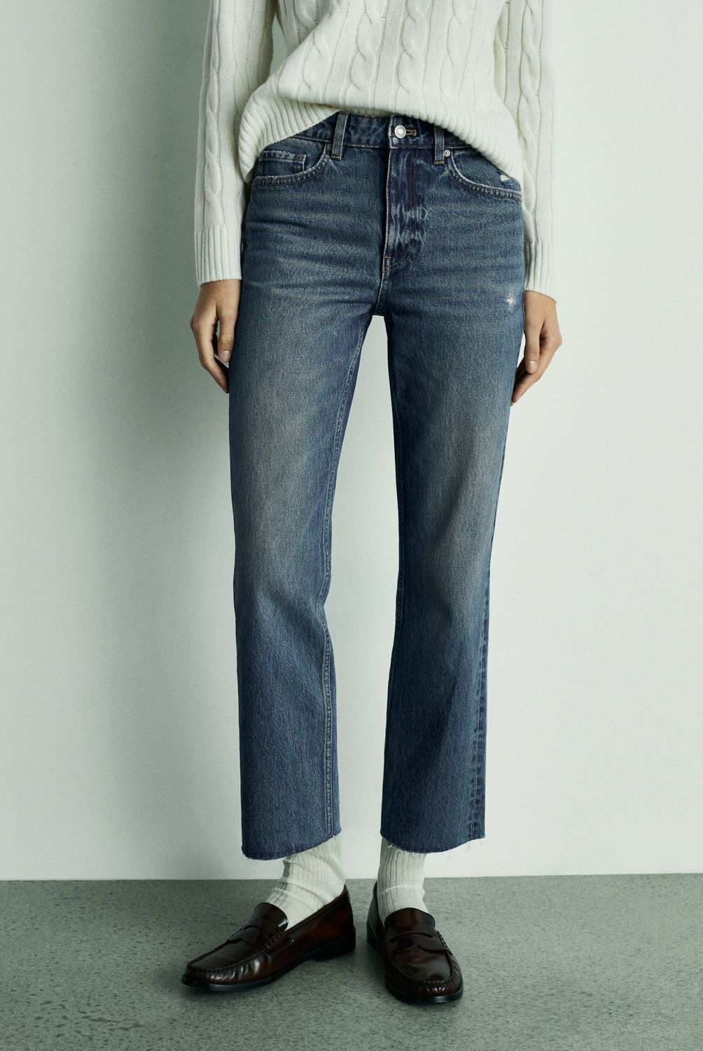 MANGO - Jeans Blanca Tiro Medio Rectos Crop Mujer Mango