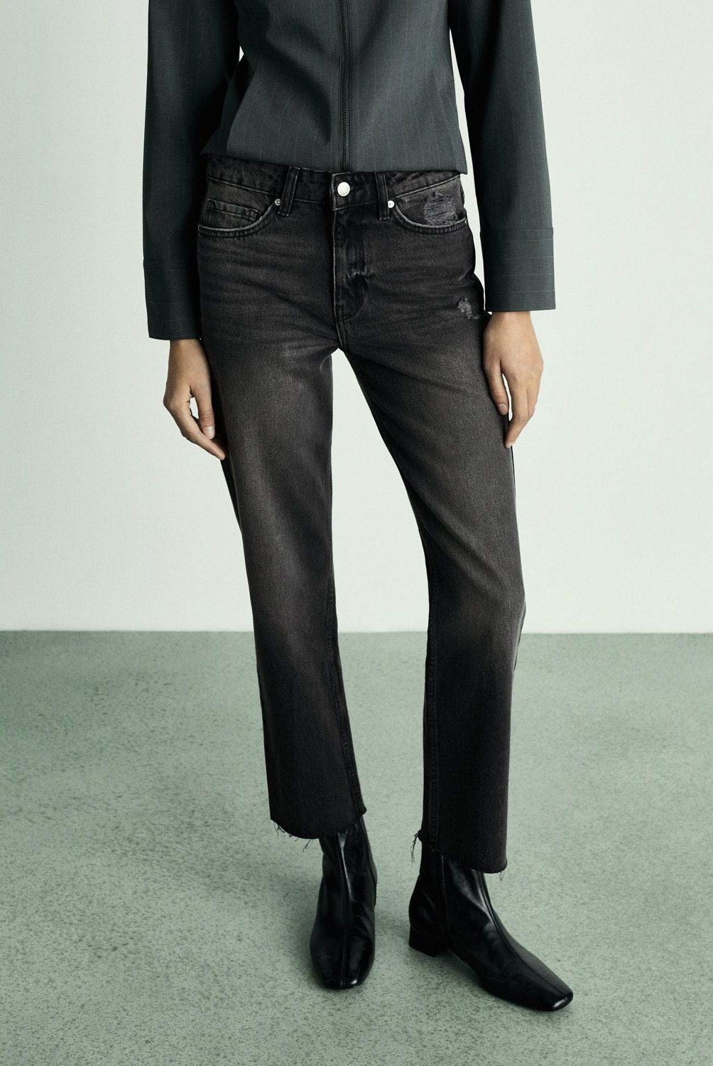 MANGO - Jeans Blanca Tiro Medio Rectos Crop Mujer Mango