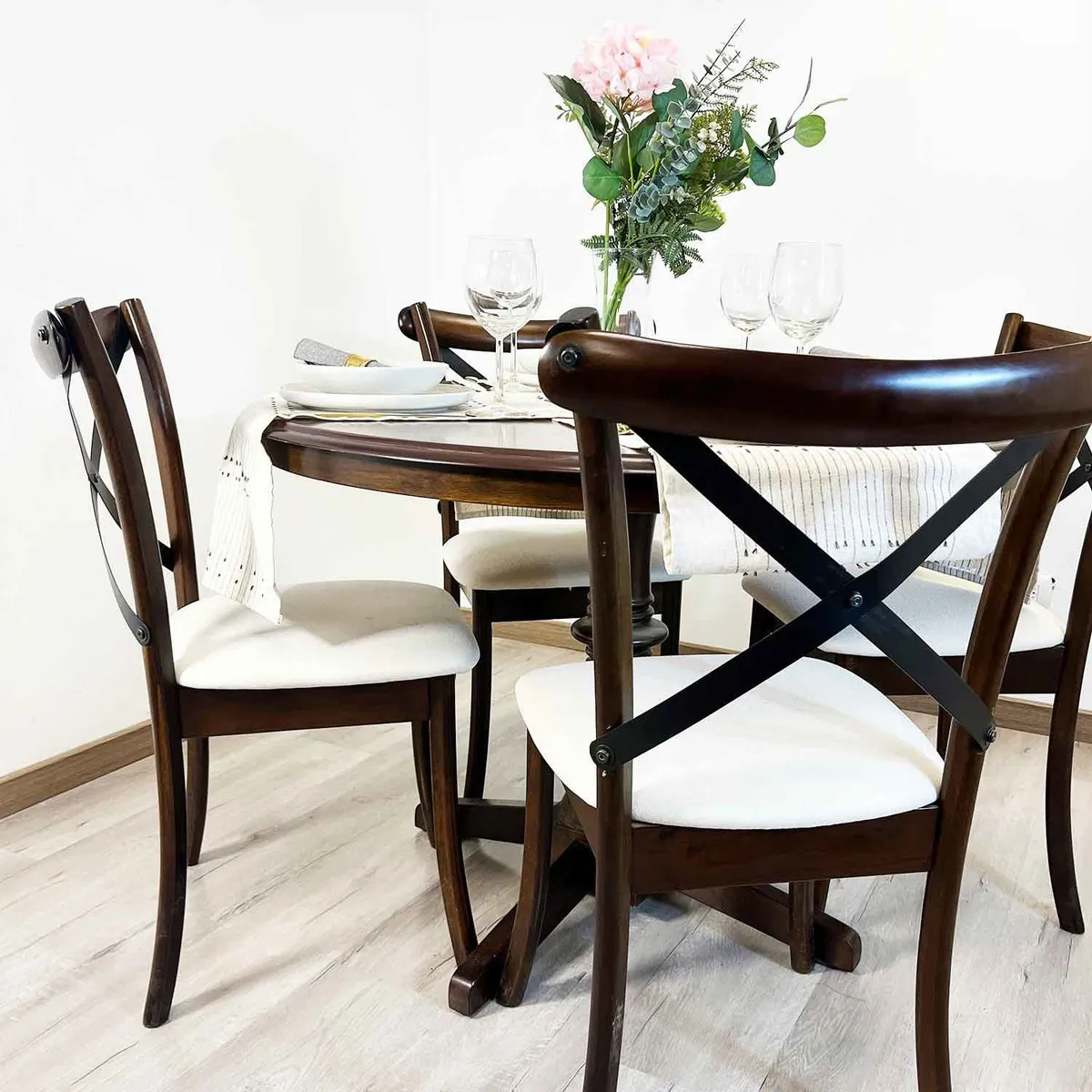 MICA - Juego De Comedoredor Mercedes 4 Sillas Mica