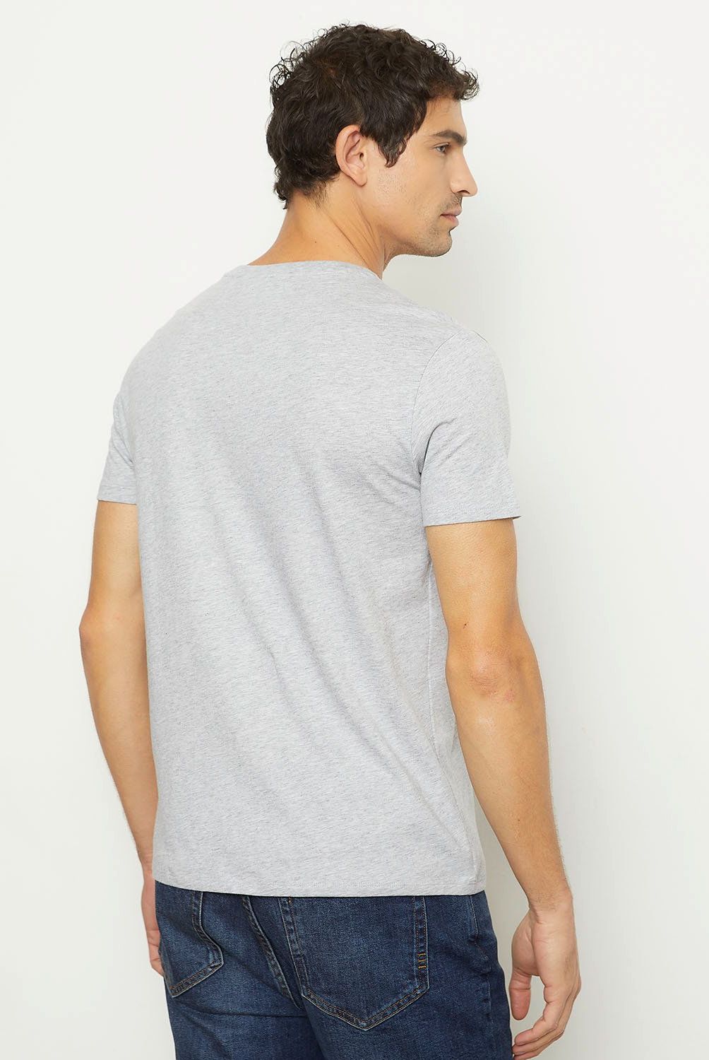 LACOSTE - Polera Manga Corta Cuello V Hombre Lacoste
