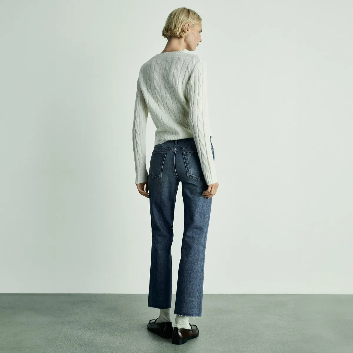 MANGO - Jeans Blanca Tiro Medio Rectos Crop Mujer Mango