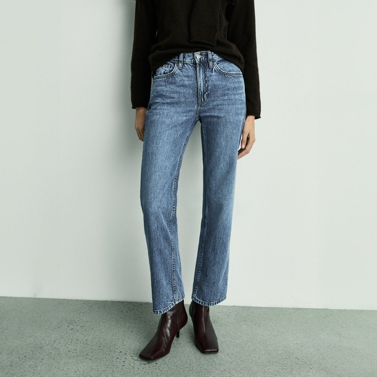 MANGO - Jeans Straight Tiro Medio Mujer Mango