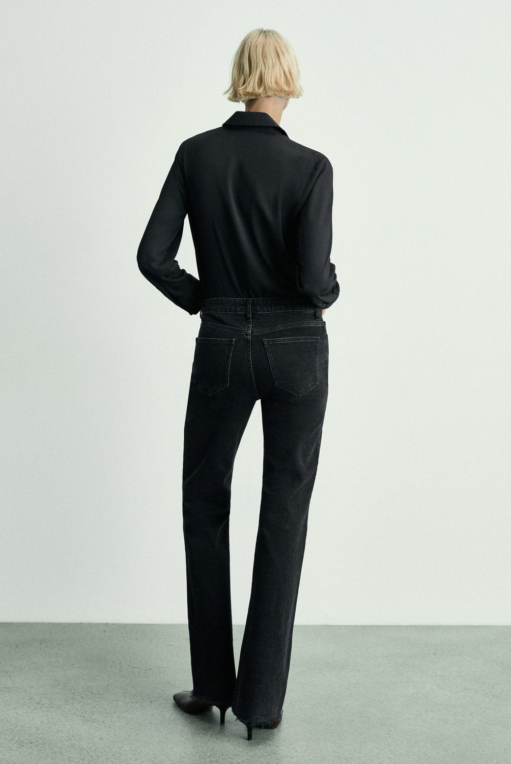 MANGO - Jeans Fiona Tiro Medio Flare Mujer Mango