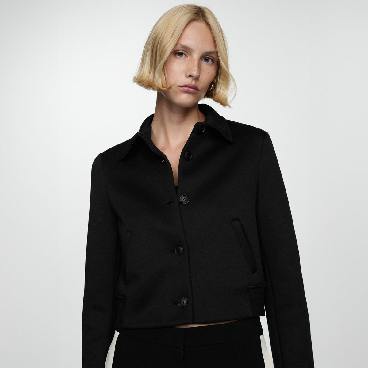 MANGO - Chaqueta Crop Botones Mujer Mango