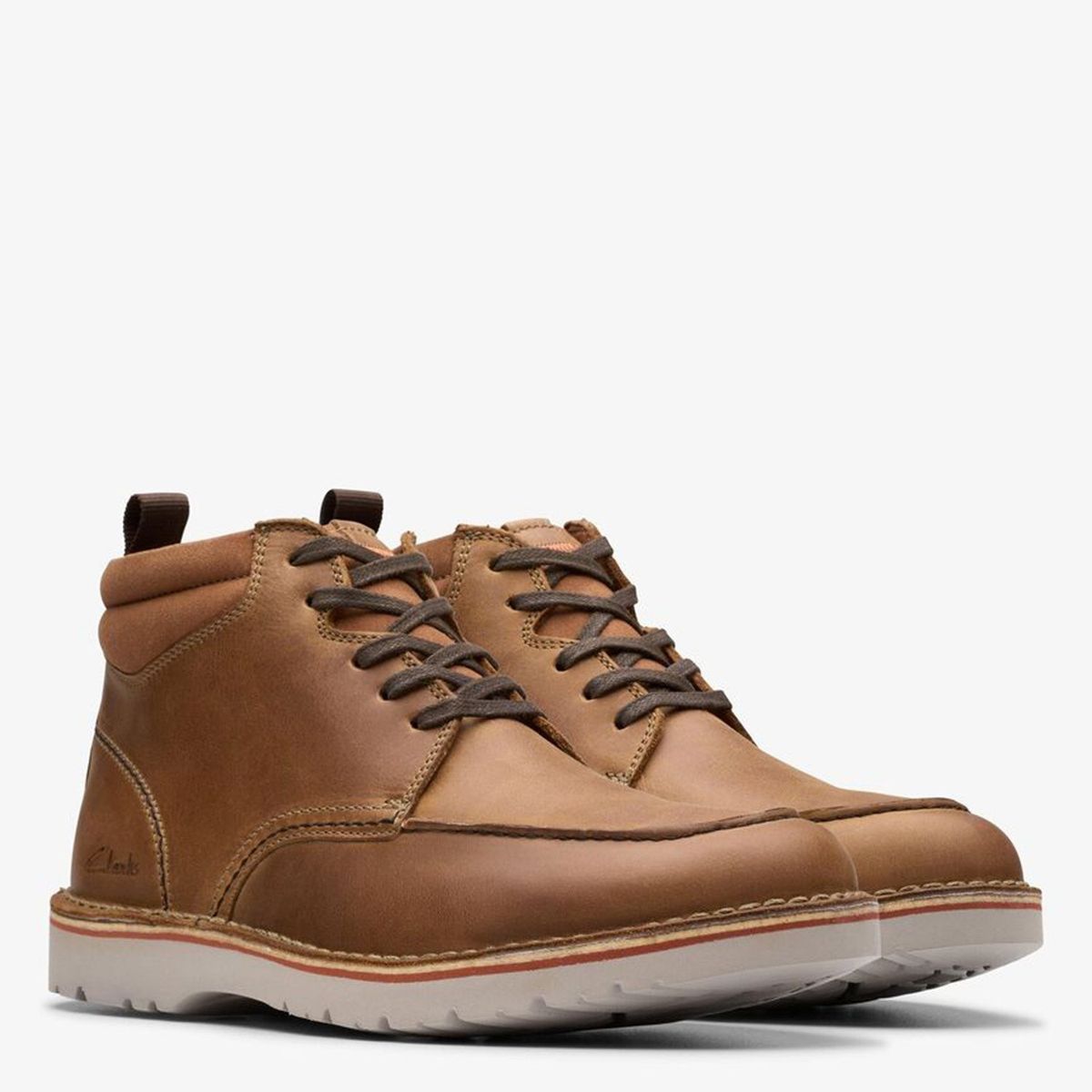 CLARKS - Bota Hombre Cuero Café Clarks