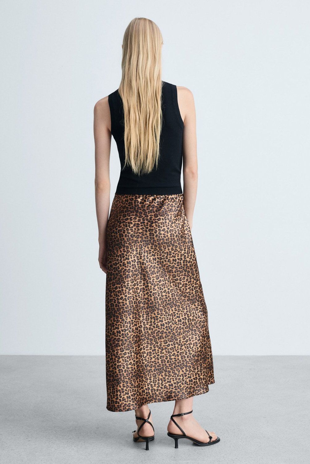 MANGO - Falda Satinada Leopardo Mujer Mango