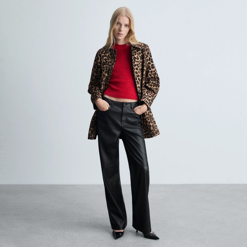 MANGO - Pantalón Tiro Medio Efecto Piel Mujer Mango