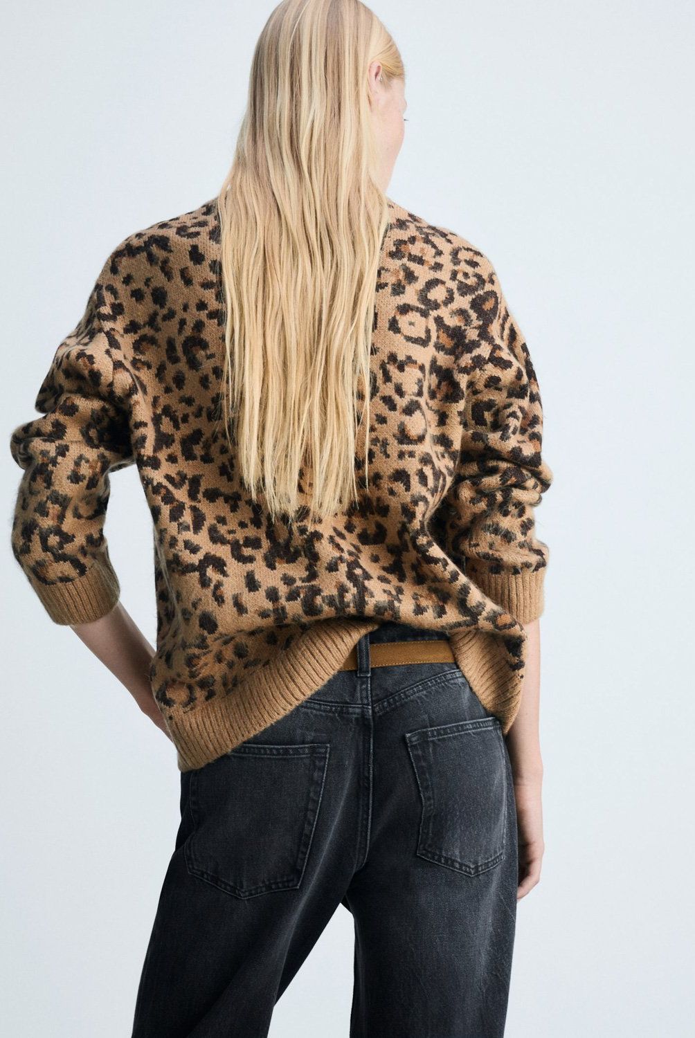 MANGO - Sweater Leopardo Terminaciones En Contraste Mujer Mango