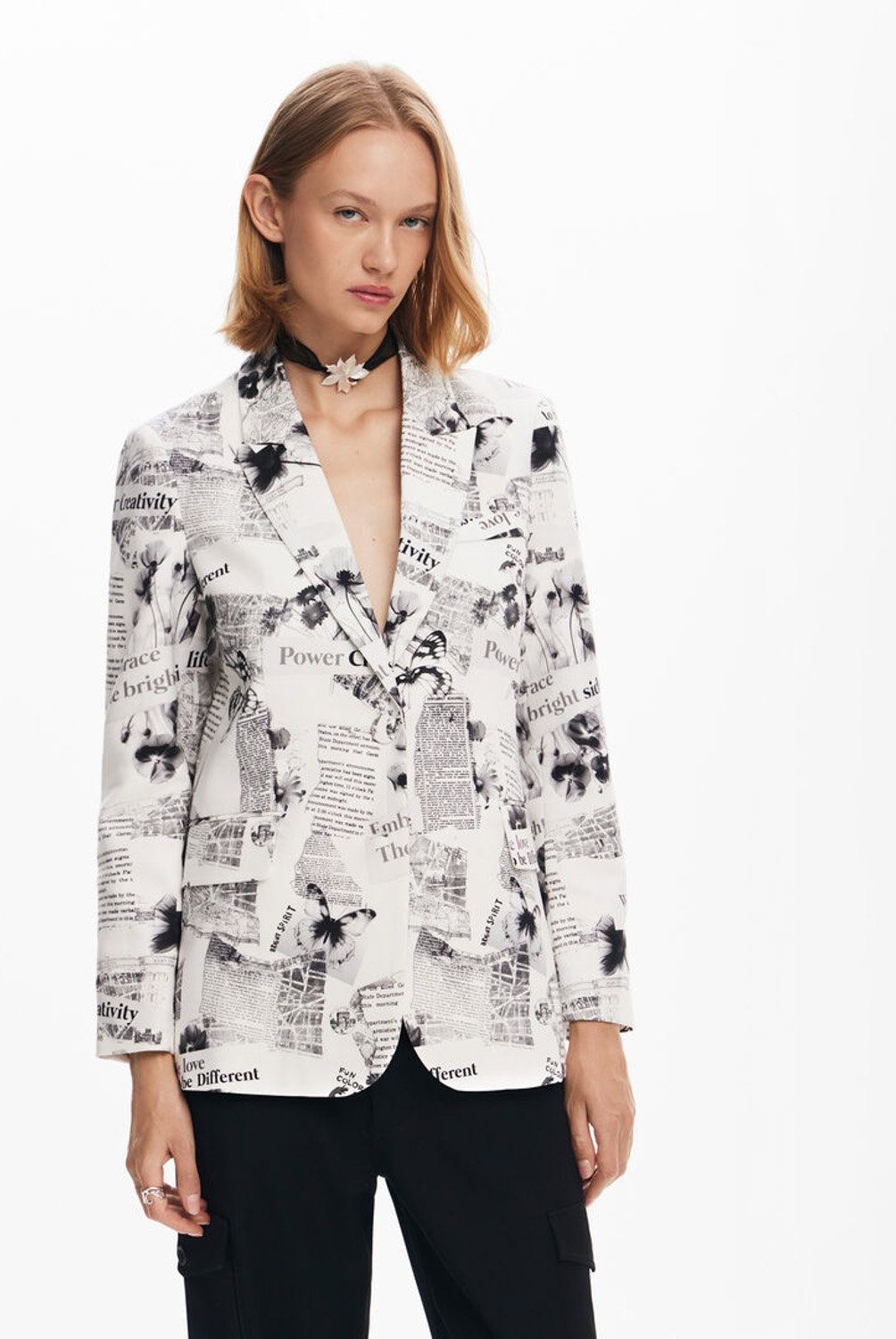 DESIGUAL - Blazer Recta Texto Y Flores Mujer Desigual