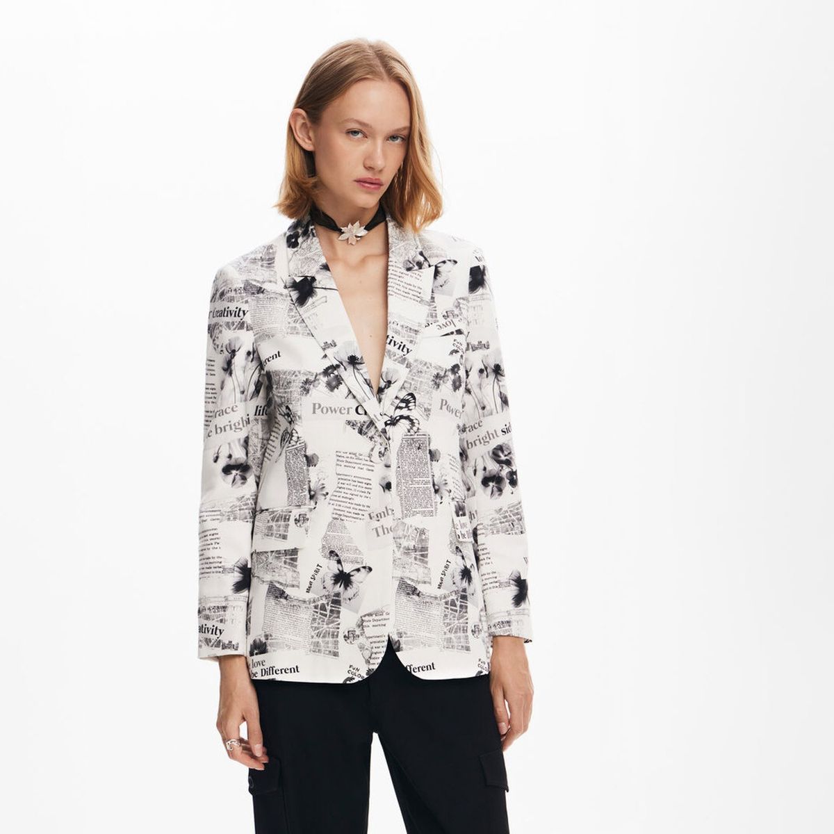 DESIGUAL - Blazer Recta Texto Y Flores Mujer Desigual