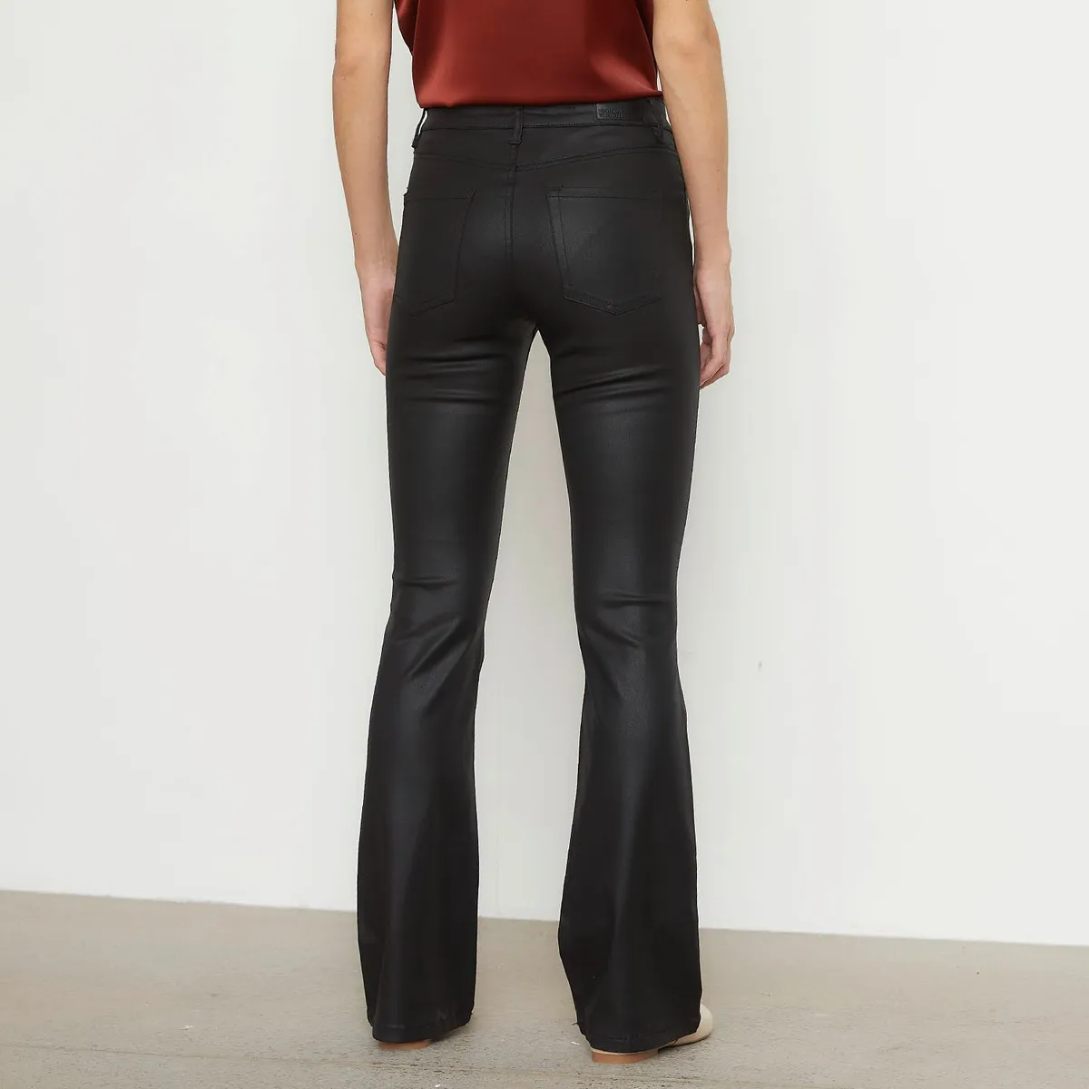 VERO MODA - Pantalón Efecto Piel Mujer Vero Moda